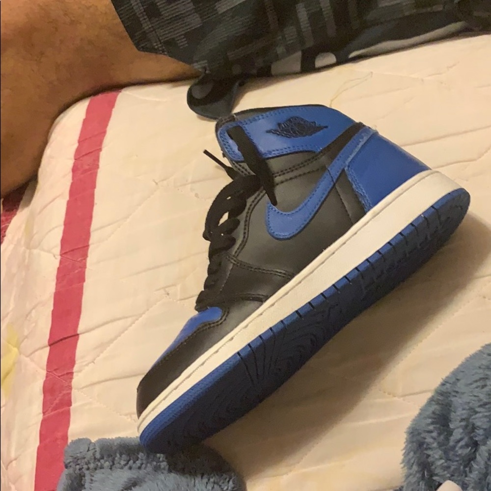 Jordan royal 1s